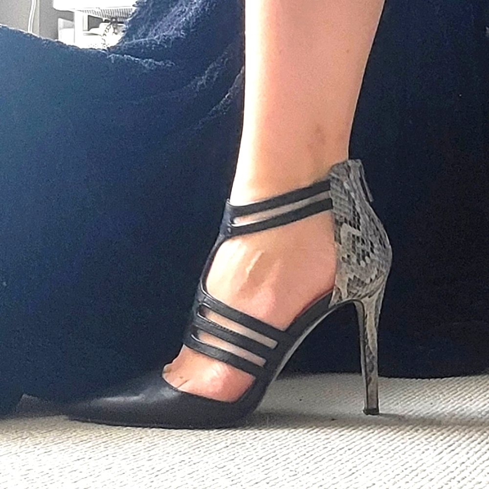 Jessica Simpson heels